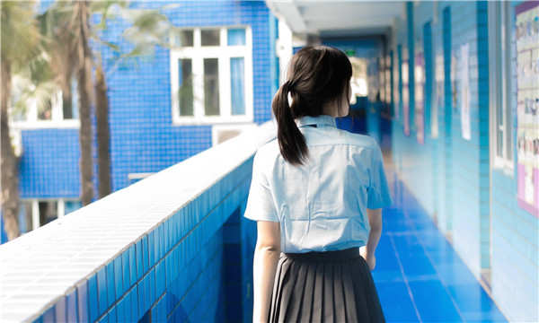 平坝如何找到一个可以帮助我生孩子的女人？